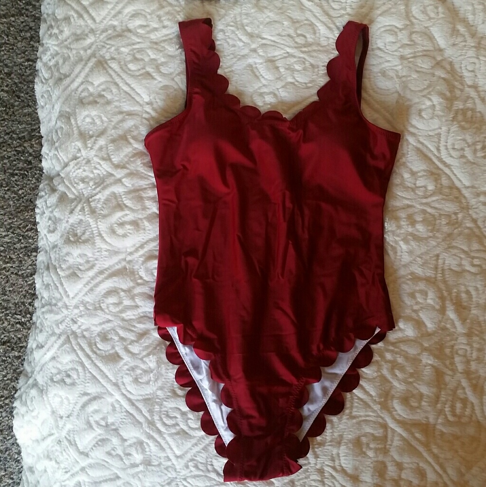 Scalloped one piece swimsuit